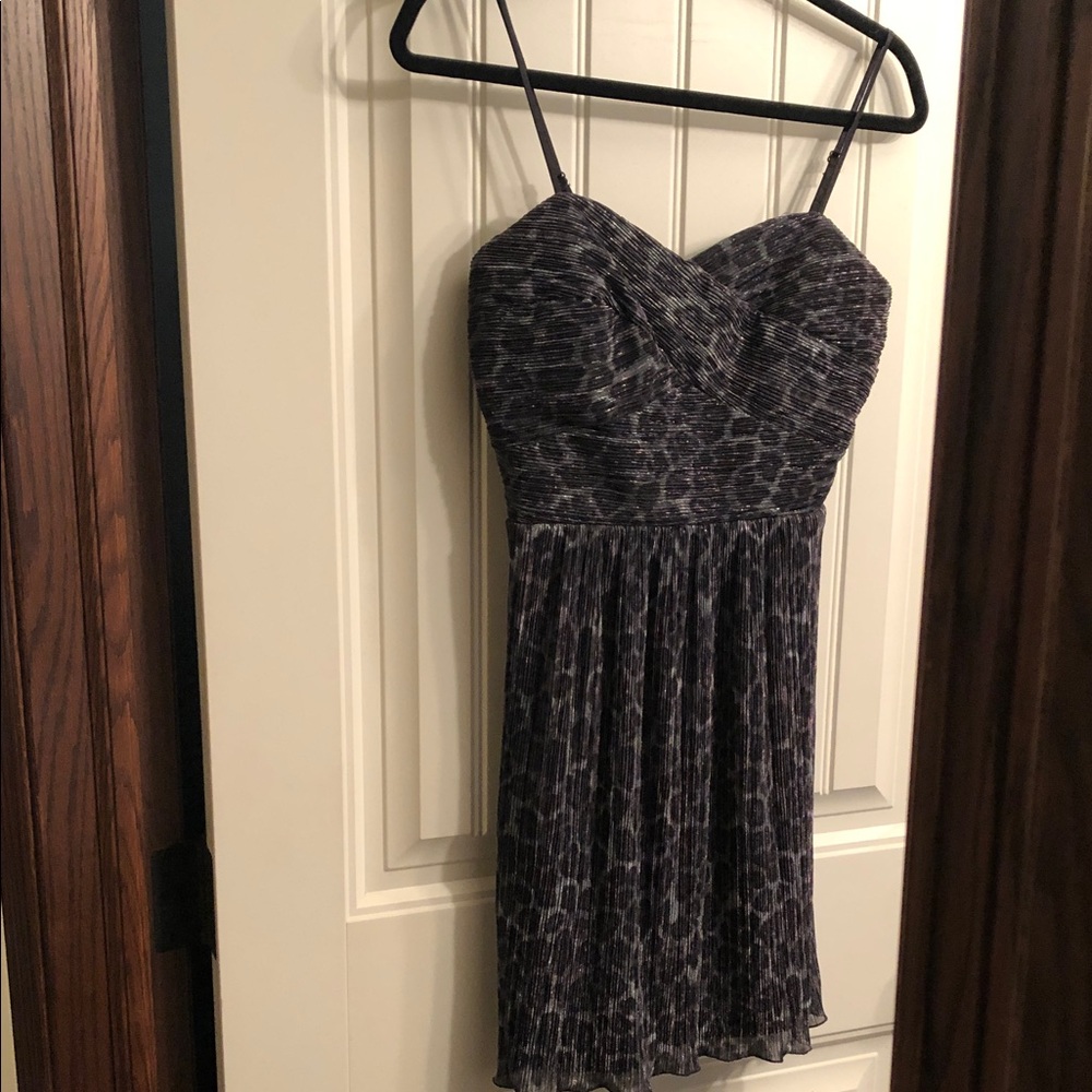 Strapless Sweetheart Black & Gray Print Dress. Ptp 14”-16”